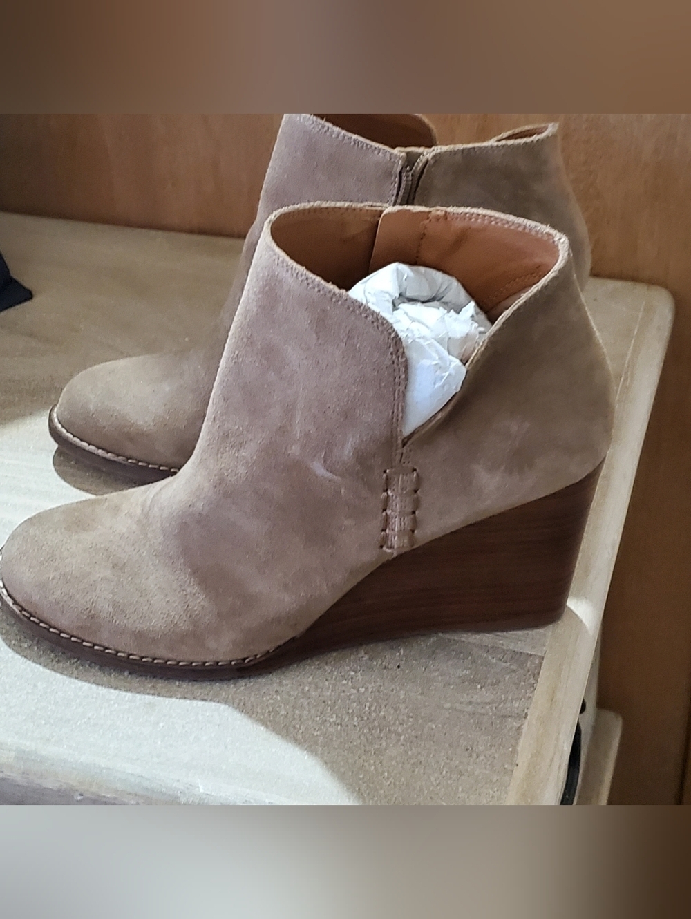 Lucky Brand Yimme Ankle Booties. Beige. Sz 10. (42). Wedge Heel Almond Toe.